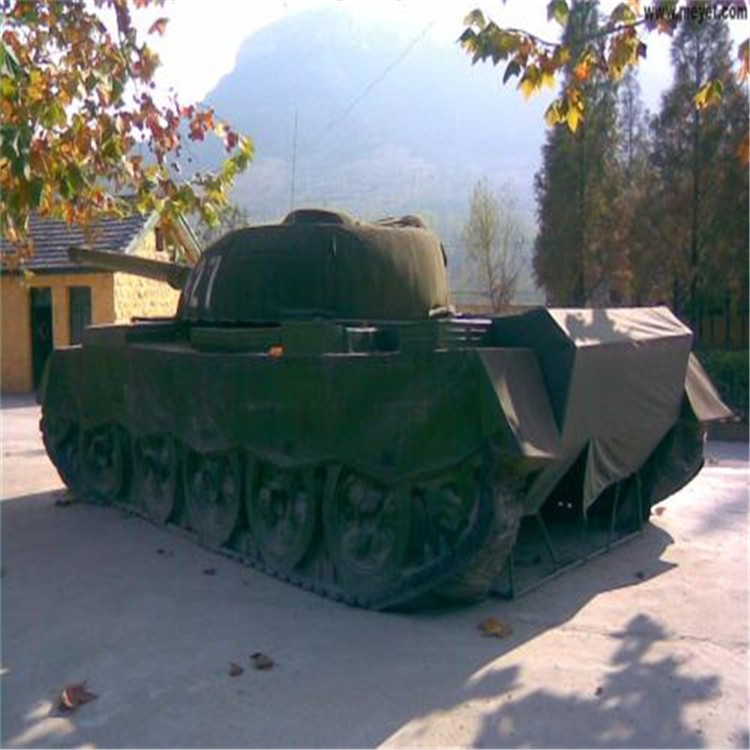 福海大型充气坦克